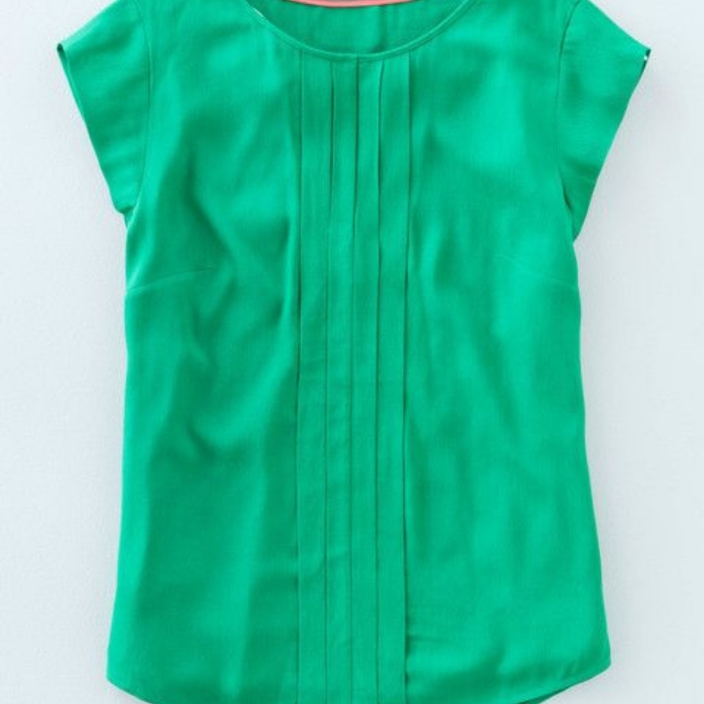 Boden Pleat Front Top in Green